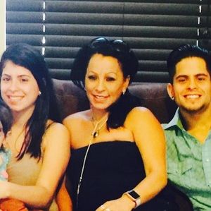 Meet your Posher, Ada